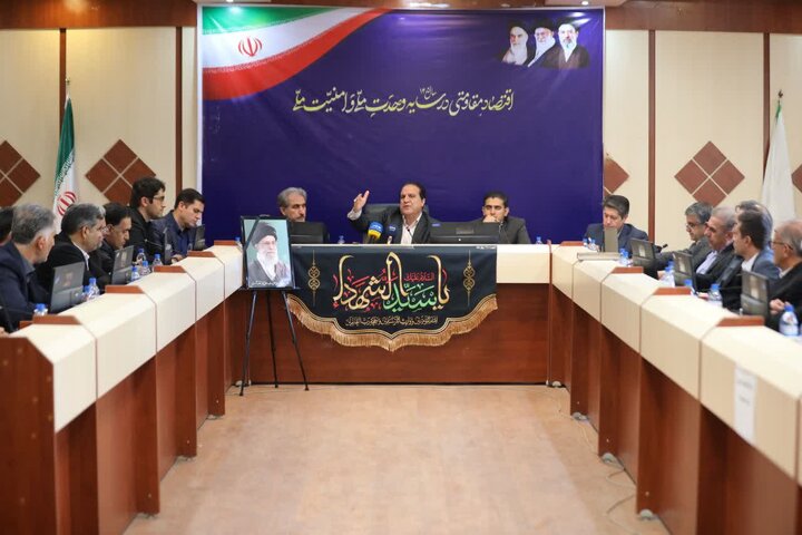 تأکید استاندار ایلام بر تشدید نظارت و ساماندهی زنجیره تأمین مرغ در شرایط جنگی