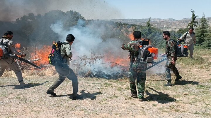 مانور بزرگ اطفای حریق در «چغاسبز» برگزار شد