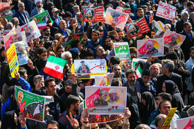 ساختار نظام اسلامی بر محوریت مردم سالاری است