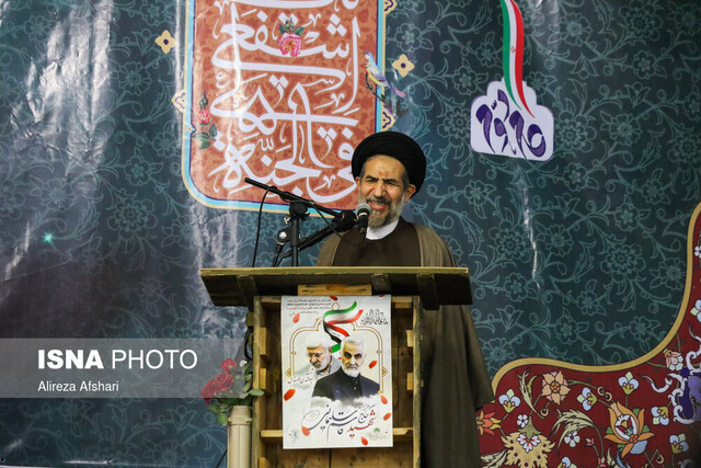 ٤٠ سال خواب به چشمان شهید حاج قاسم سلیمانی نرسید