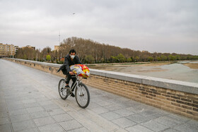 "Marnan Bridge" is seen in the photo amid fears of the new coronavirus, Isfahan, Iran, March 15, 2020.