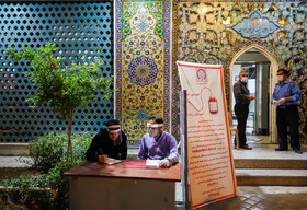 اهدای خون در دومین شب قدر - مرکز جامع اهدا کنندگان خون میدان خواجو اصفهان