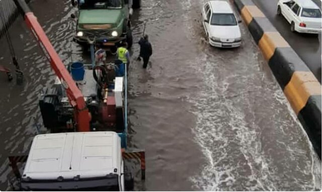 توضیحات آبفای اصفهان درباره حادثه شکستگی لوله آب در بزرگراه شهید خرازی