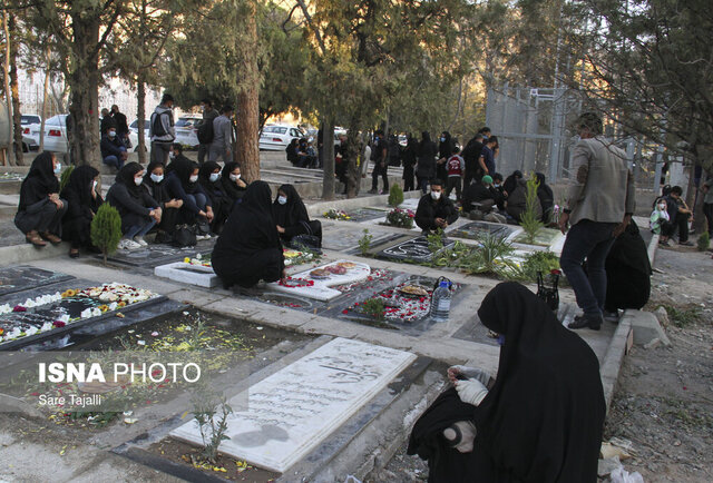 آرامستان‌های نطنز تعطیل است