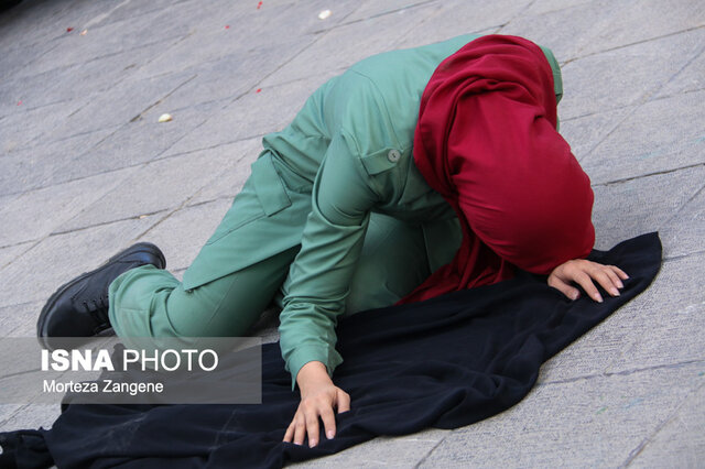 اجازه بدهید در فضای باز تئاتر اجرا کنیم