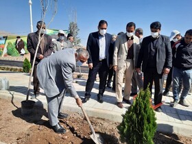 توسعه شبکه آبرسانی فضای سبز خمینی شهر 
