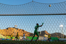 هفته 19 لیگ برتر فوتبال ذوب‌ آهن – صنعت نفت آبادان