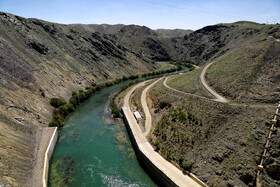 خروجی سد زاینده رود اصفهان به سمت رودخانه زاینده رود