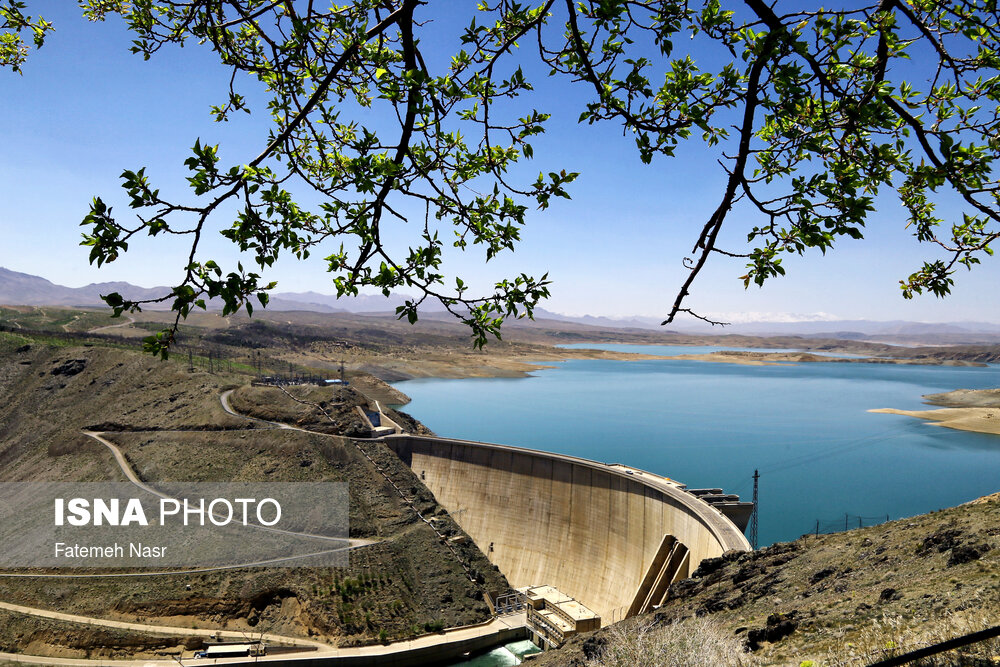 Zayandehrud Dam in Isfahan