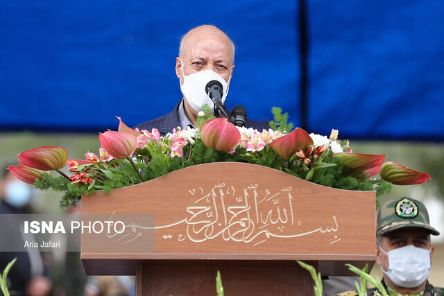 ارتش های استکباری ویژگی های ارزشی ارتش ایران را ندارند