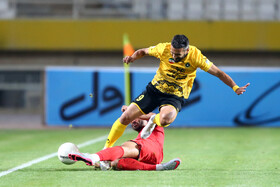 دیدار تیم های سپاهان و پرسپولیس