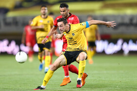 دیدار تیم های سپاهان و پرسپولیس