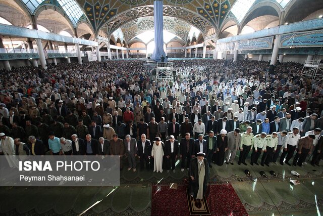 اقامه نماز عید فطر در میدان امام(ره) اصفهان