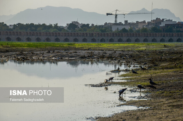 با تداوم تنش آبی، اصفهان تا ۱۰ سال آینده قابل سکونت نیست با تداوم تنش آبی، اصفهان تا ۱۰ سال آینده قابل سکونت نیست