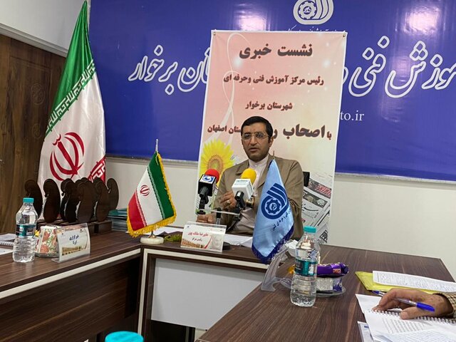 نیازسنجی شهرستان برخوار توسعه مشاغل خانگی است