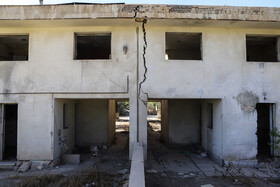 هر چه به سمت شمال اصفهان می رویم با توجه به جنس خاک که از نوع رس است، ترک های فرونشست بیشتر است، البته نمی توان گفت در مناطق جنوبی اصفهان فرونشست نداریم، اما شدت آن کمتر است.