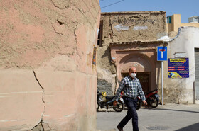 اثرات فرونشست در ساختمان های نزدیک مسجد حکیم اصفهان