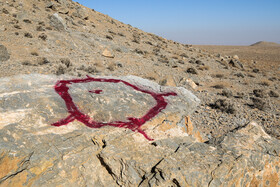به نظر میرسد <a href='https://sayeb.ir/tag/%d9%85%d8%b9%d8%a7%d8%af%d9%86'></div></div>معادن</a> تازه تاسیس در «دره برزین» علویجه قصد پیشروی و تخریب بیشتر دارند، این در حالیست که آنها فاقد تابلو شناسنامه در ورودی خود هستند و شائبه فعالیت غیرقانونی آنها به دور از سایه نظارت حس میشود.