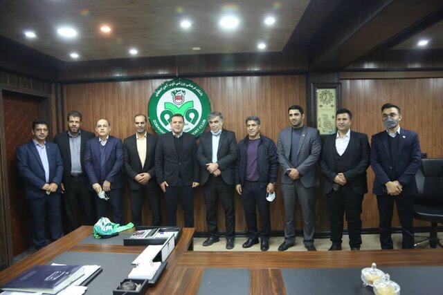 باشگاه ذوبآهن تبلور تاریخ ورزش است و بوی اصالت میدهد