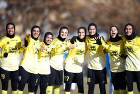 لیگ برتر فوتبال بانوان؛ سپاهان اصفهان - ملی‌پوشان شهرکرد 