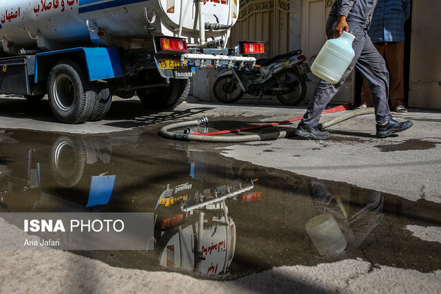 آبرسانی سیار نخواهیم داشت / ورود چاهها برای تامین آب شرب اصفهان آبرسانی سیار نخواهیم داشت / ورود چاهها برای تامین آب شرب اصفهان