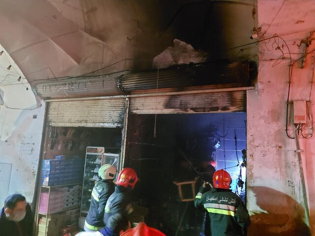 خطر آتش‌سوزی در بیخ گوش ۸۵۰۰ مغازه در بازار اصفهان