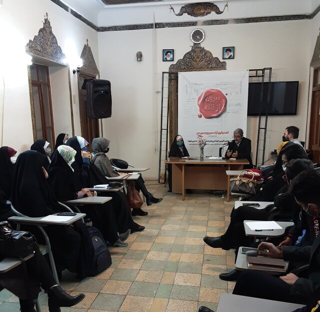 دو راهی حضور و نقشآفرینی زنان در اجتماع