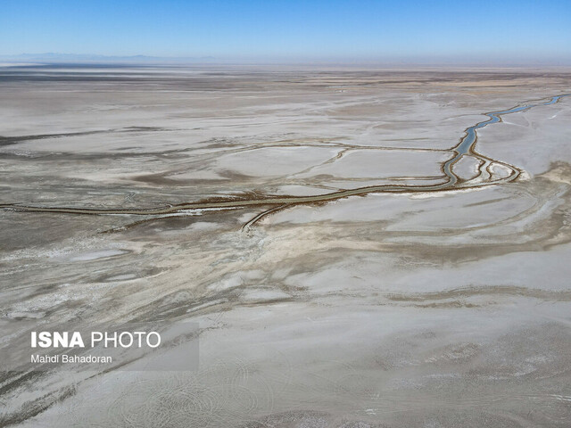 تالاب گاوخونی نفسهای آخر را میکشد