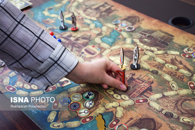 بازی رومیزی؛ ایده‌ای برای آشنایی با صنایع‌دستی و دورهمی خانوادگی