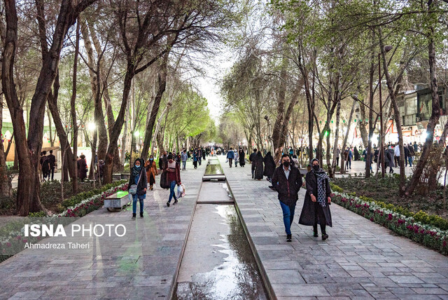 نگاهی به قصه مردمان چهارباغ