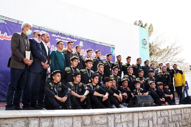 معرفی تیمهای برتر لیگهای فوتبال و فوتسال
استان اصفهان