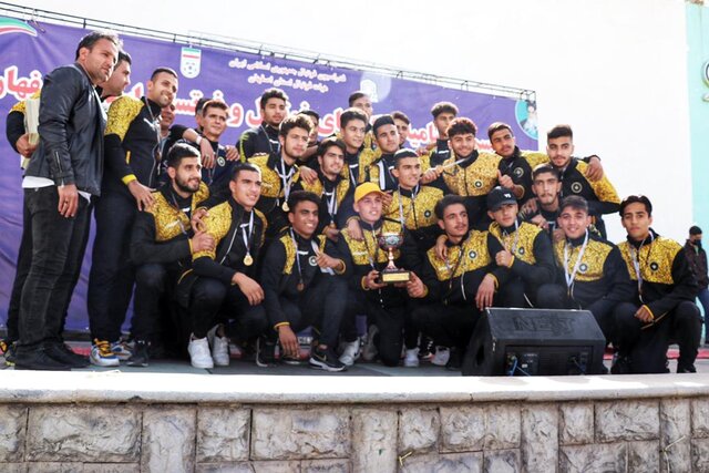 معرفی تیمهای برتر لیگهای فوتبال و فوتسال
استان اصفهان