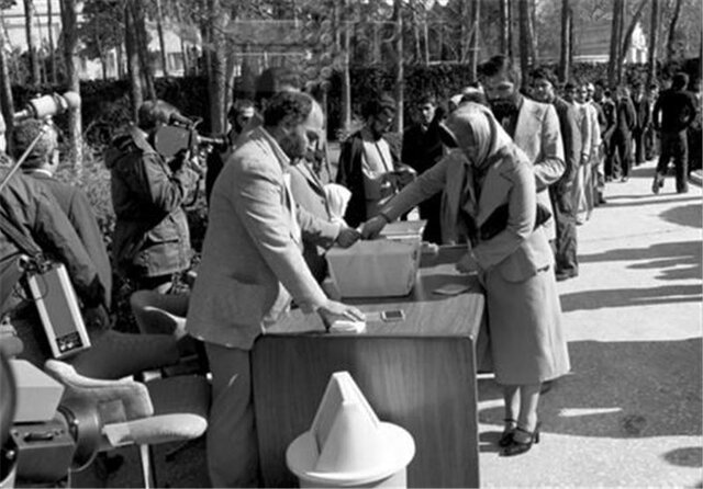 روزی برای همه‌پرسی 