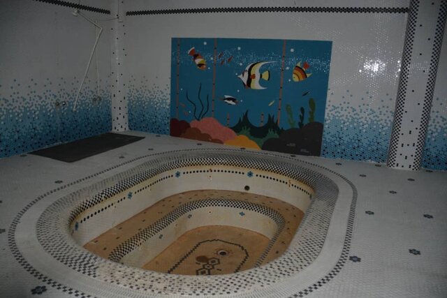 کمر استخر گلپایگان زیر بار بی‌توجهی‌ها شکست