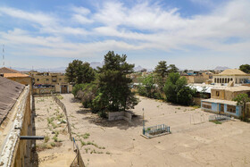 فضای بزرگ حیاط مدرسه نه تنها در دوران استفاده از آن به عنوان یک فضای آموزشی، بلکه در طول سالهای گذشته نیز مکانی برای ورزشهای مختلف بوده و هست.