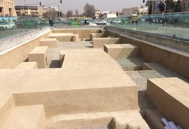 اصلاح تابلوی معرفی کاخ جهاننما بعد از پنج سال