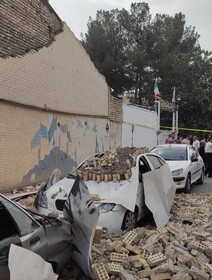 ریزش دیوار ورزشگاه در رهنان