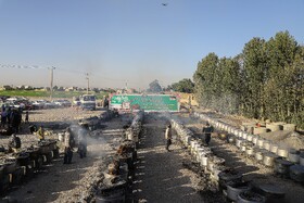 آیین پخت و توزیع ۱۵۰دیگ غذای نذری- مبارکه اصفهان