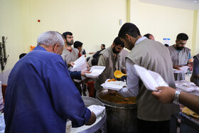 آیین پخت و توزیع ۱۵۰دیگ غذای نذری- مبارکه اصفهان