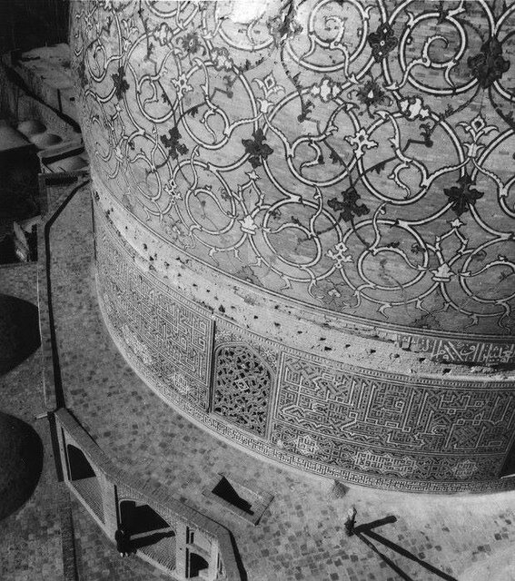 معمای کاشیهای گنبد مسجد جامع عباسی