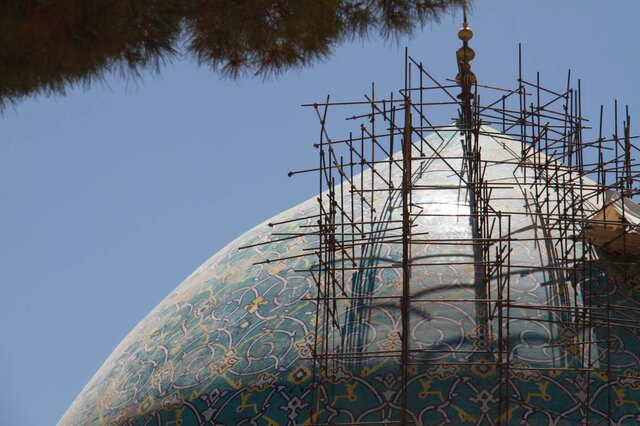 معمای کاشیهای گنبد مسجد جامع عباسی