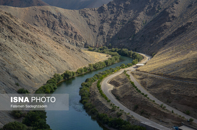 برداشتهای غیرقانونی در بالادست زایندهرود متوقف شود برداشتهای غیرقانونی در بالادست زایندهرود متوقف شود