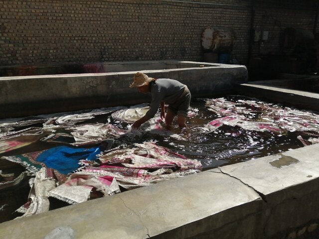 چرا در شهرداریها یک ویترین صنایعدستی نداریم؟!