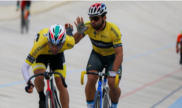 به چیزی جز قهرمانی فکر نمیکنیم به چیزی جز قهرمانی فکر نمیکنیم