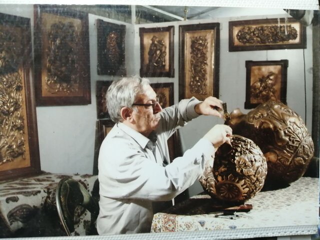 هنر هنرمند، به مردمداری اوست