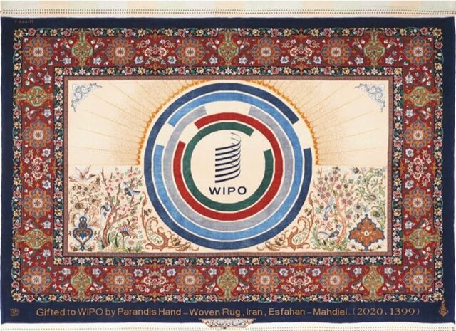 قالی ایرانی قصه رنگهاست