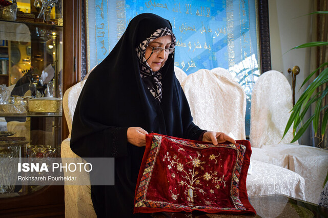 احیای هنر نقدهدوزی در دستان بانوی هنرمند اصفهان