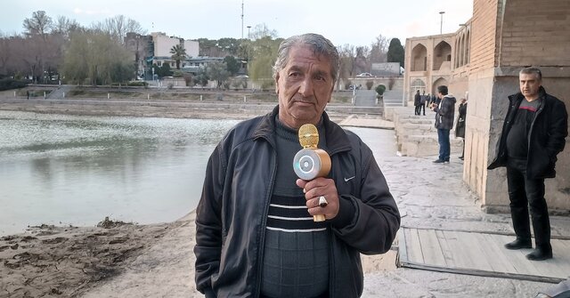 گپوگفتی با خوانندگان زیر پل خواجو