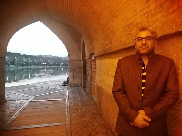 گپوگفتی با خوانندگان زیر پل خواجو