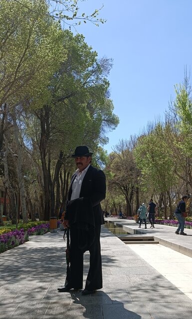 شادی مردم برام عبادته؛ خون و رگم ایرانیه